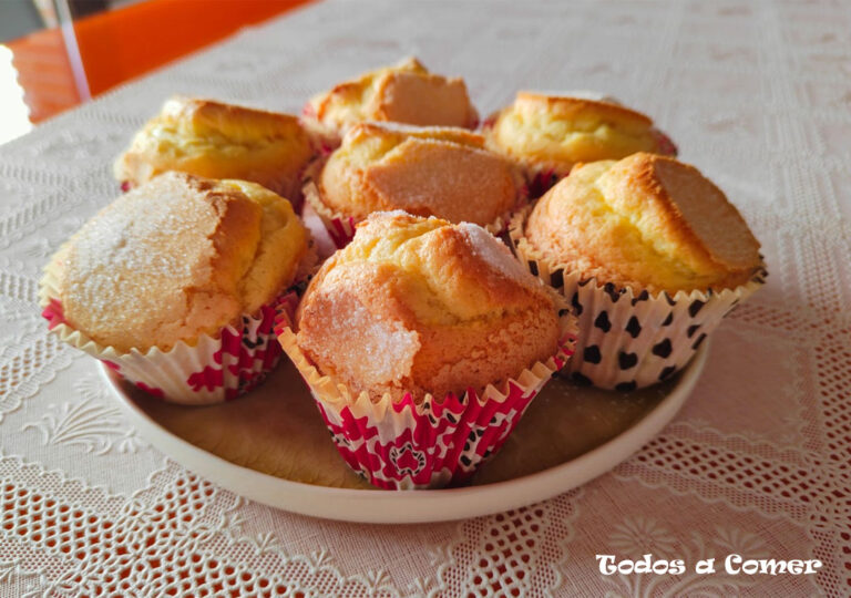 Receta fácil de magdalenas con costra de azúcar