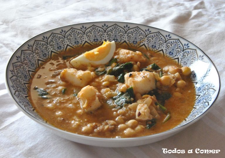 Potaje de garbanzos con bacalao y espinacas
