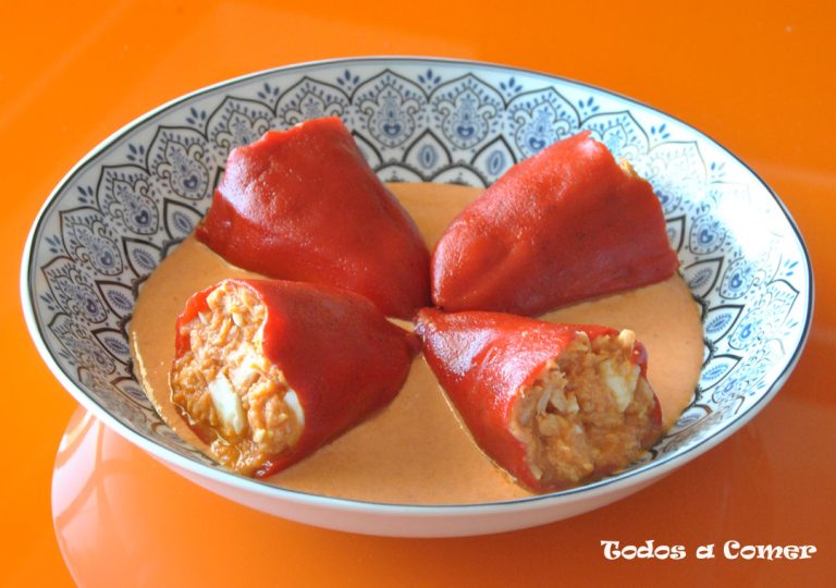 Receta fácil de pimientos del piquillo rellenos de atún y huevo