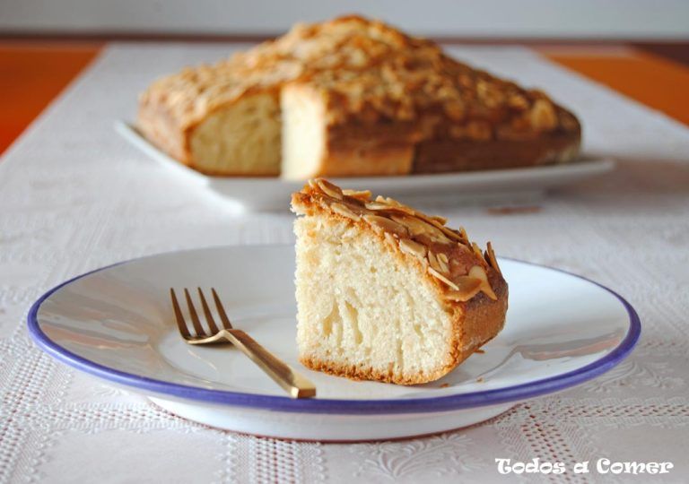 Bizcocho de nata esponjoso y fácil