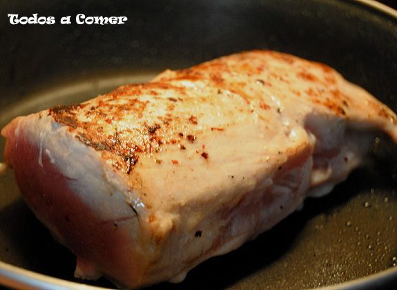 Receta de Solomillo Wellington Receta de Solomillo Wellington- Marcando la carne