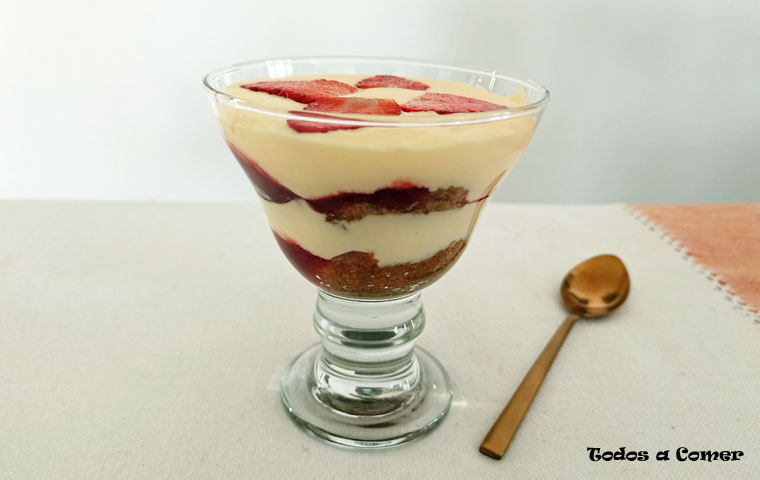 Receta fácil de tiramisú de fresa