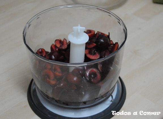 Receta de batido de cerezas Receta de batido de cerezas- En el vaso de la batidora