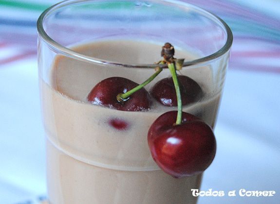 Receta de batido de cerezas Receta de batido de cerezas- Resultado final
