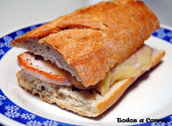 Receta: Bocadillo de pavo con queso