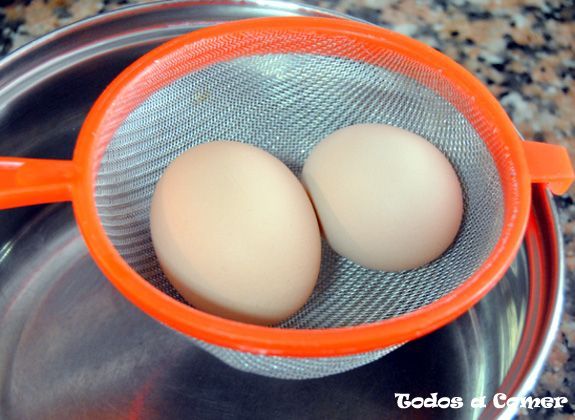 Vichyssoise o crema fría de puerro- Huevos cocidos