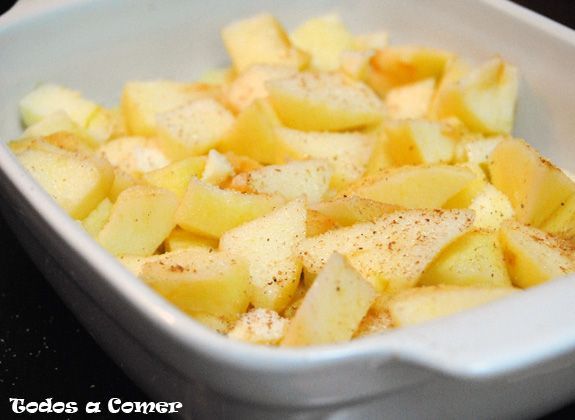 Receta: Crumble de manzana- Cortar manzanas