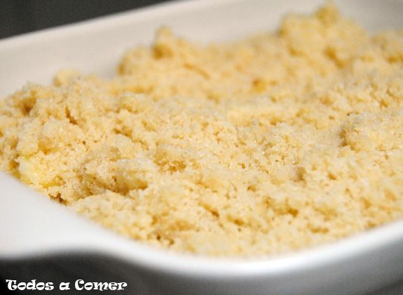 Receta: Crumble de manzana- Echar migas de manzana