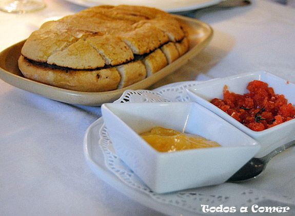 Restaurante Bergamonte: pan de mollete tostado