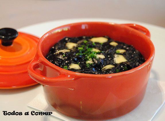 Restaurante Pedro Larumbe. Risotto de sémola y sepia negro