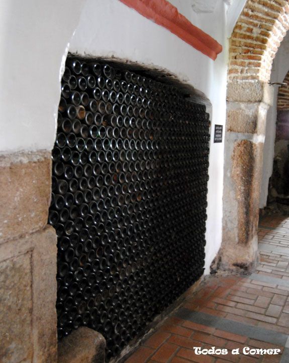 Visita a Bodegas Medina. D.O. Ribera del Guadiana- Botellas