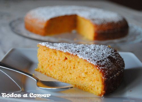 Receta. Bizcocho de zanahoria y almendras. Porción.