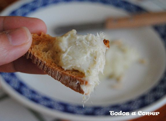 Receta. Atascaburras o ajoarriero- Tostada con atascaburras
