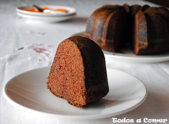 Receta. Bundt cake de chocolate. Porción