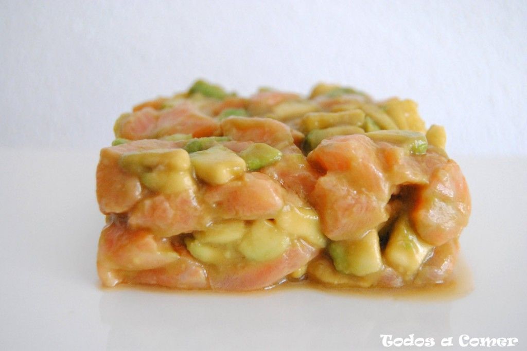 Tartar de salmón y aguacate