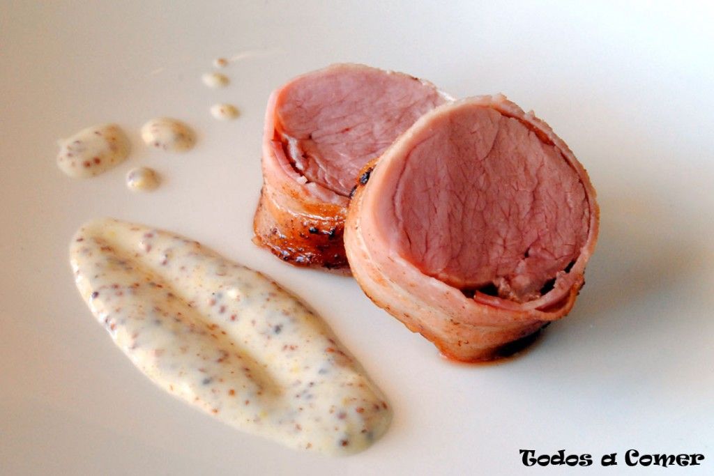 Solomillo de cerdo al horno con bacon