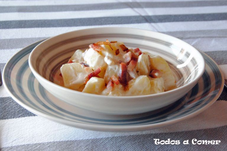Ensalada templada de patata y bacon