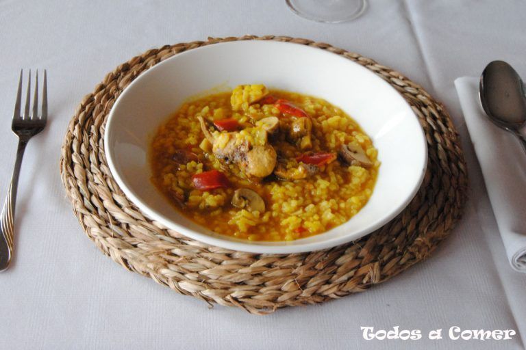 Arroz caldoso con conejo