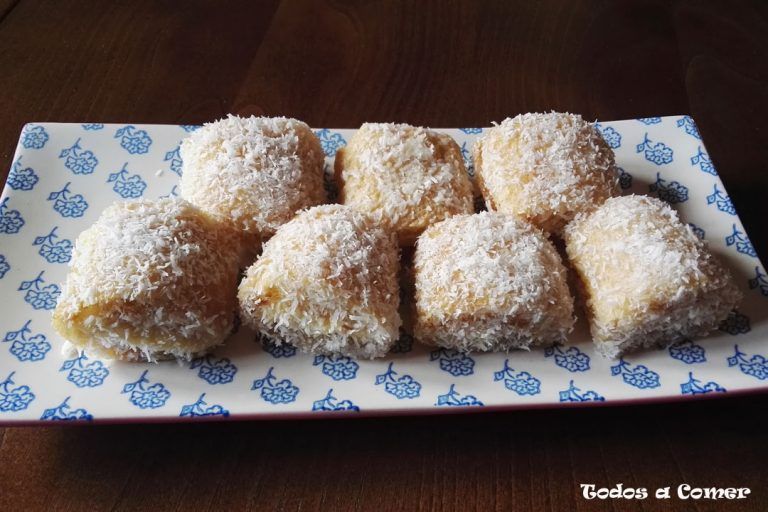 Receta fácil de pastelitos de coco y crema
