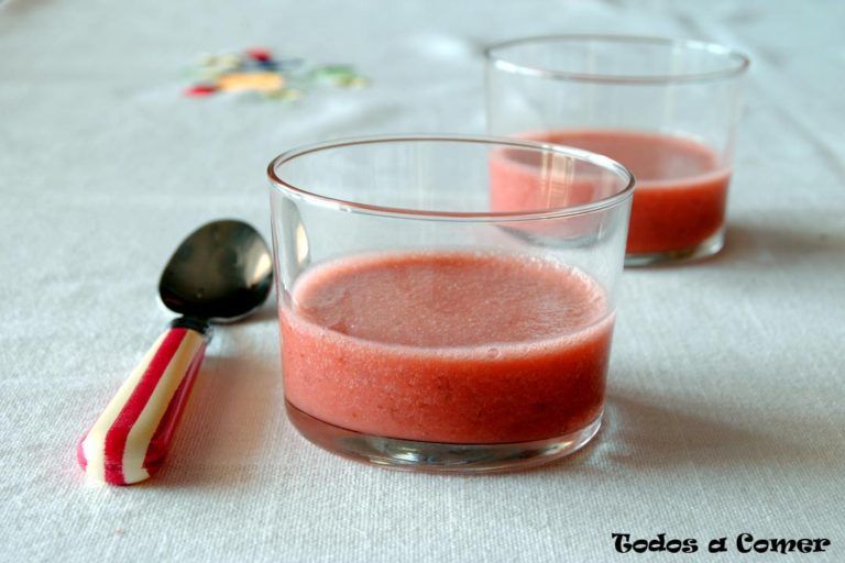 Crema de fresas. Postre sin horno
