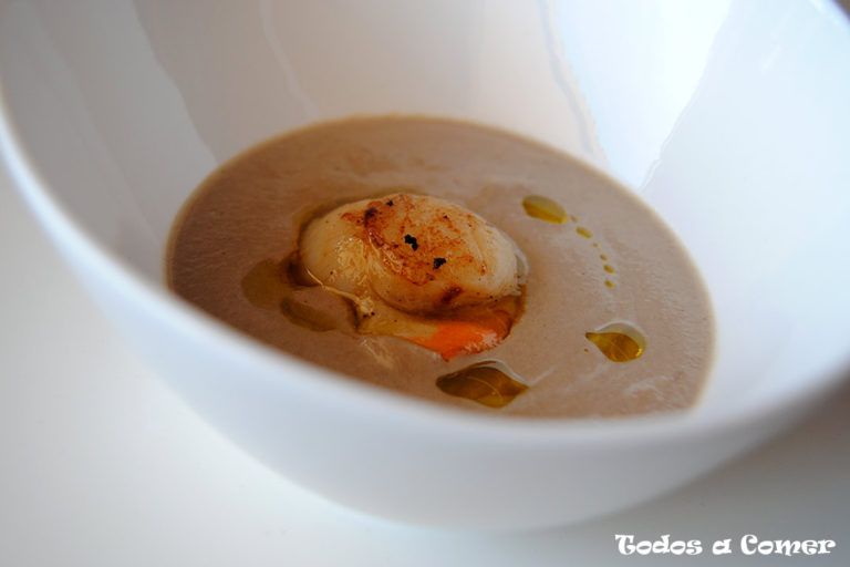 Crema de champiñones, avellanas y vieiras - plato