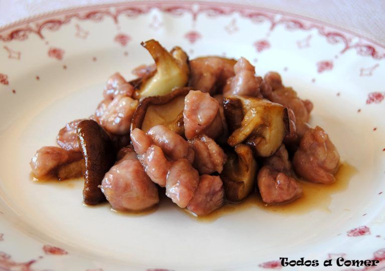 Mollejas de cordero con setas - Receta casera