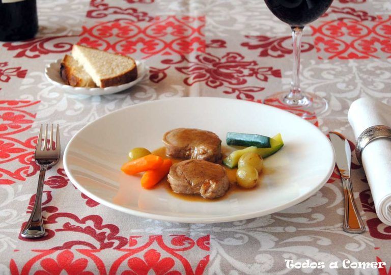 Solomillo de cerdo con salsa de uvas - Receta de fiesta