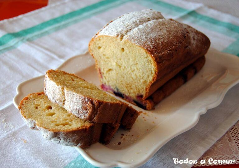Bizcocho de frutos rojos- Receta