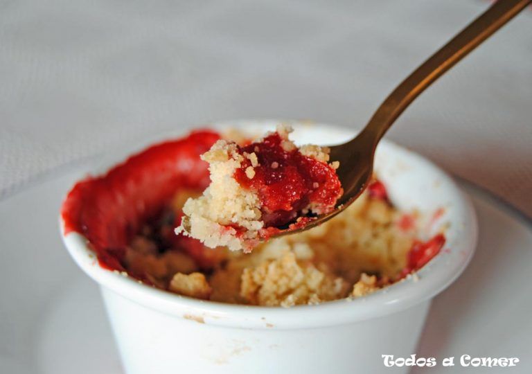 Crumble de fresas. Receta fácil