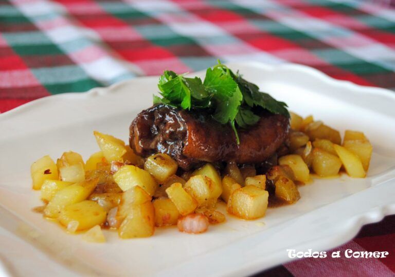 Manitas de cerdo en salsa - Receta