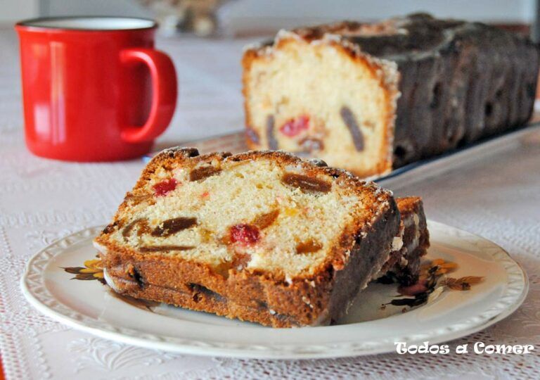 Receta del plum cake o bizcocho de Navidad