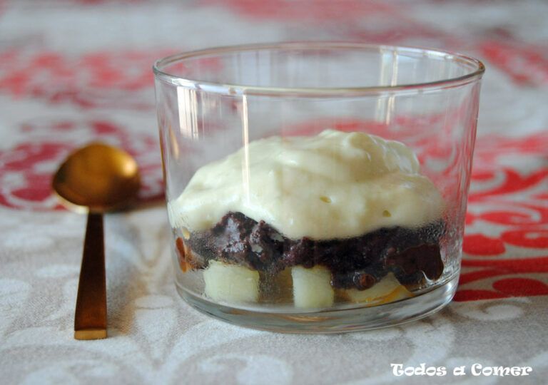 Aperitivo de morcilla con crema patata