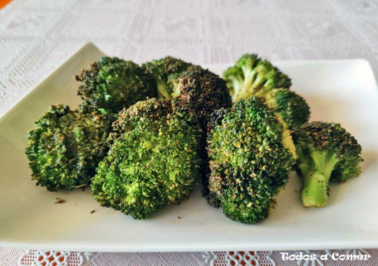Brócoli especiado en freidora de aire