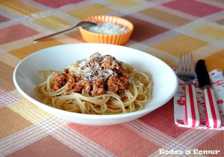 Espaguetis a la boloñesa. Receta fácil