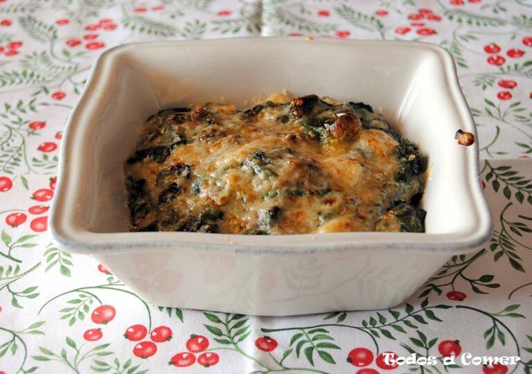 Espinacas con bechamel y gambas