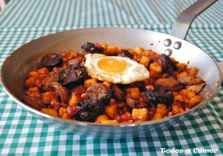 Migas manchegas con huevo frito