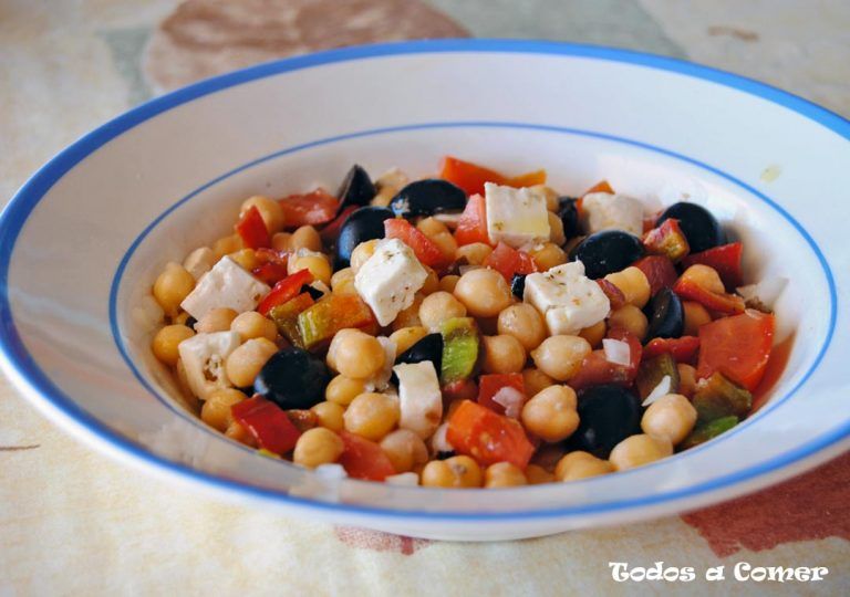 Ensalada de garbanzos al estilo griego