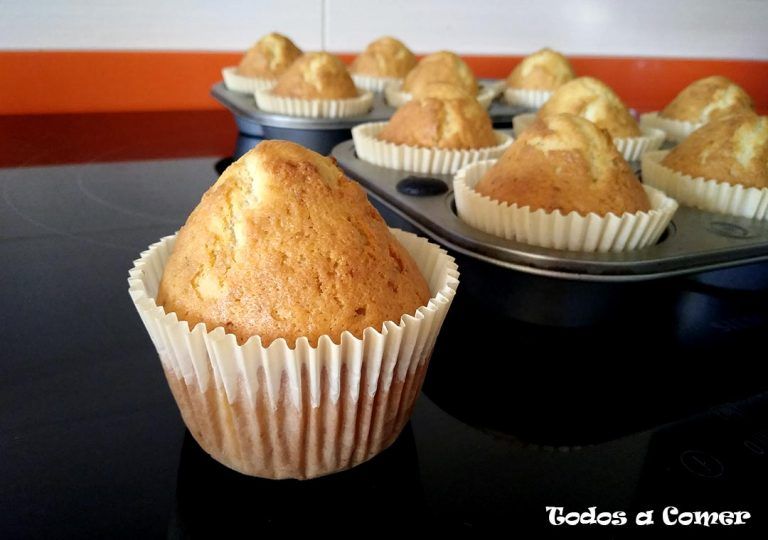 magdalenas de suero de leche y vainilla