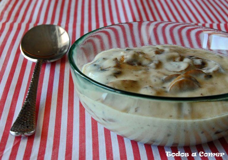 Salsa de champiñones sin nata para carne y pasta