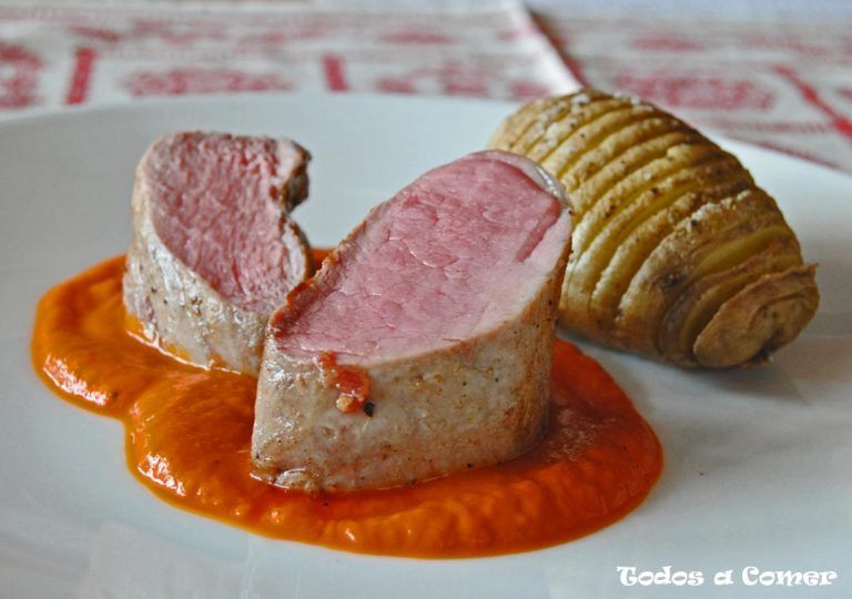 Receta fácil de solomillo de cerdo con salsa de pimiento rojo