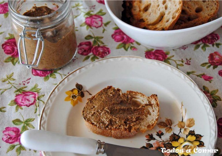 Paté de champiñones y cebolla