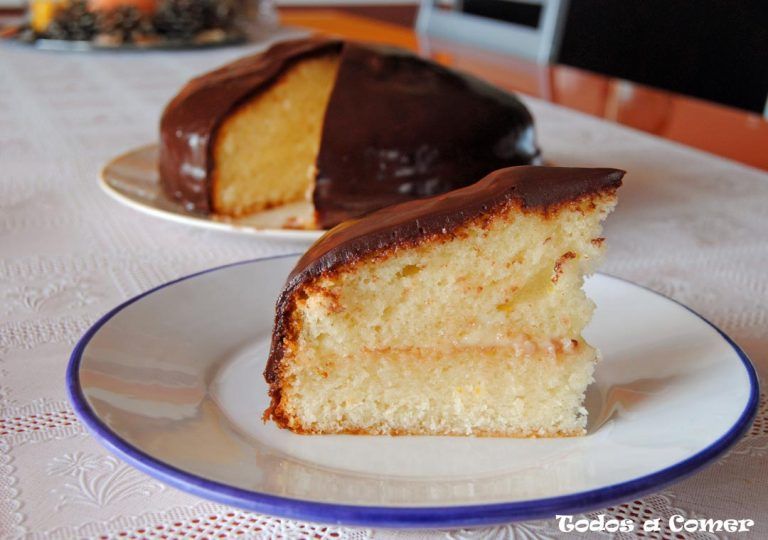 Tarta de chocolate y crema pastelera fácil
