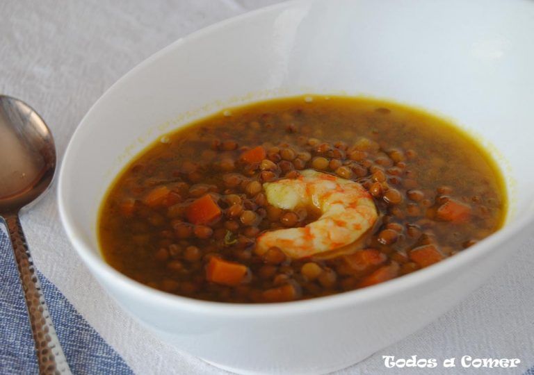 Lentejas con curry y langostinos
