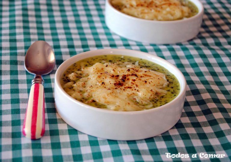 crema de espinacas y queso azul