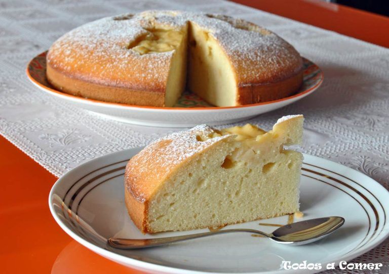 Bizcocho de crema pastelera