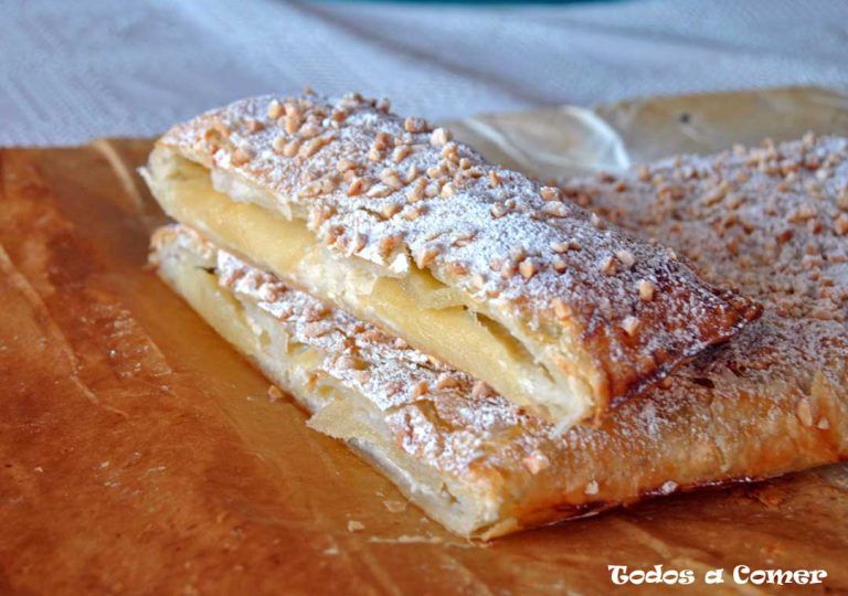Empanada de manzana y hojaldre