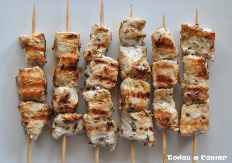 Brochetas de cerdo a la plancha