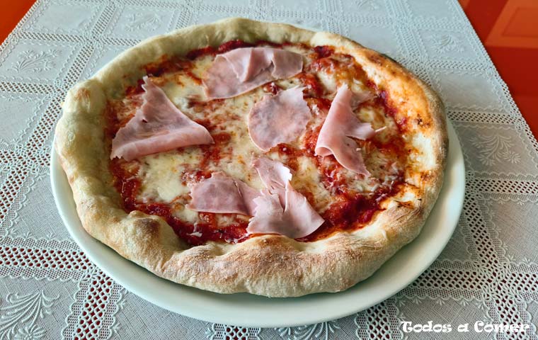 Pizza prosciutto o de jamón cocido