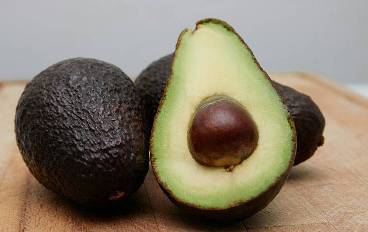 Trucos para madurar un aguacate en poco tiempo
