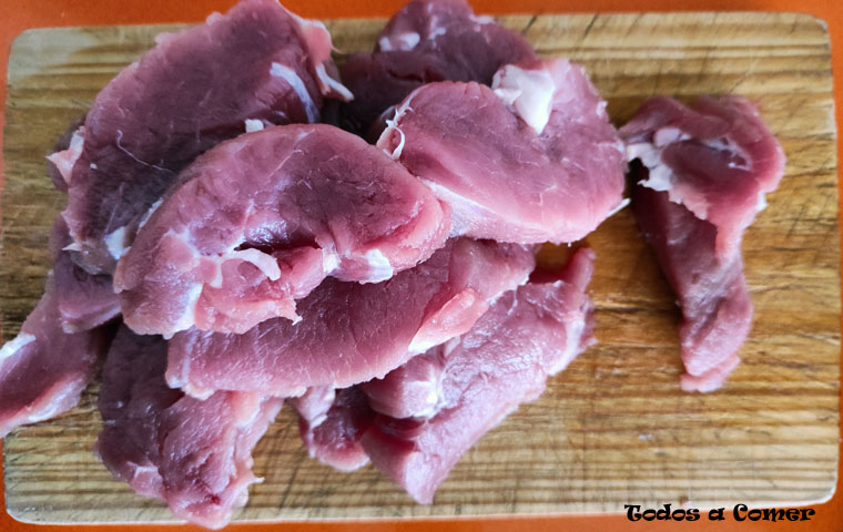 Solomillo en salsa de vino blanco- Carne cortada